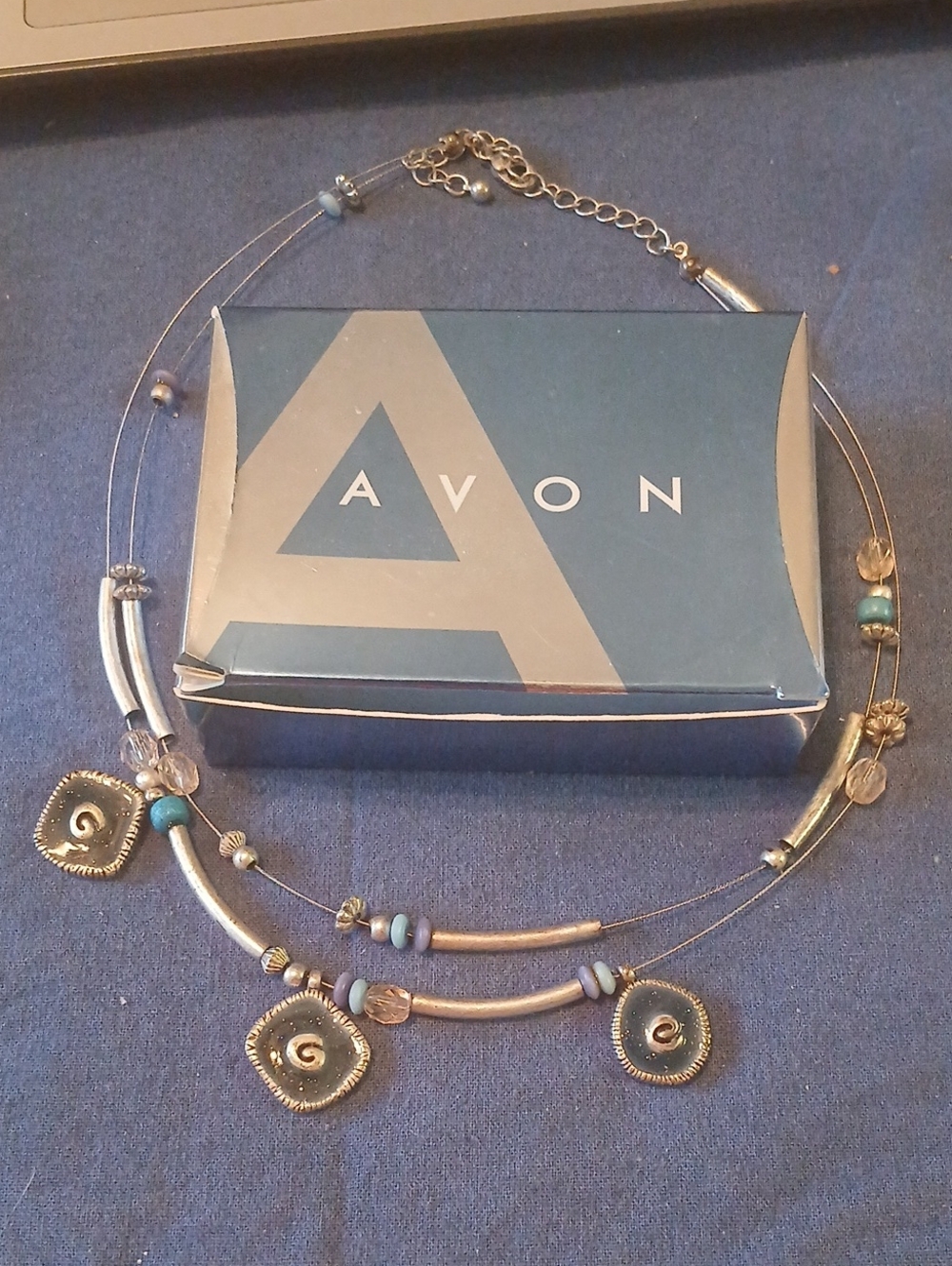 Avon Silver-Tone Necklace with Turquoise Beads and Disc Charms0/26 Home